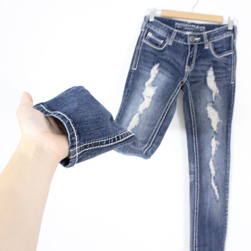 *Bootlegger Paradise Ripped Skinny Jeans - Picture 4 of 5